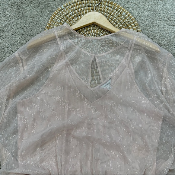 NWT Express Women’s Light Pink Metallic Chiffon Overlay Bodysuit Longsleeve XL - Picture 4 of 13